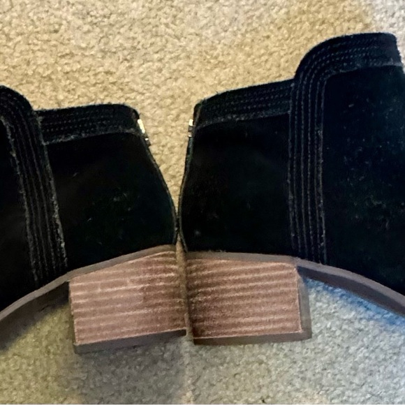 Koolaburra by UGG Thia Black Ankle Booties Heels Side Zip Women's Size 6 1096441 - Picture 3 of 6